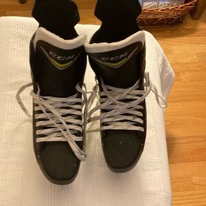 Men’s CCM Tacks Hockey Skates